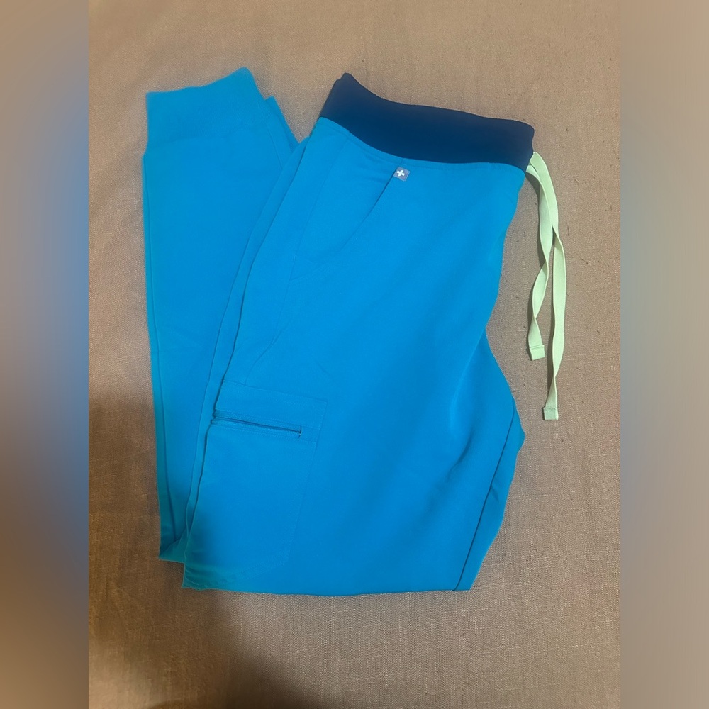 New - Turquoise/Teal Zamora High-Waisted Jogger Scrub Pants - Figs size M
